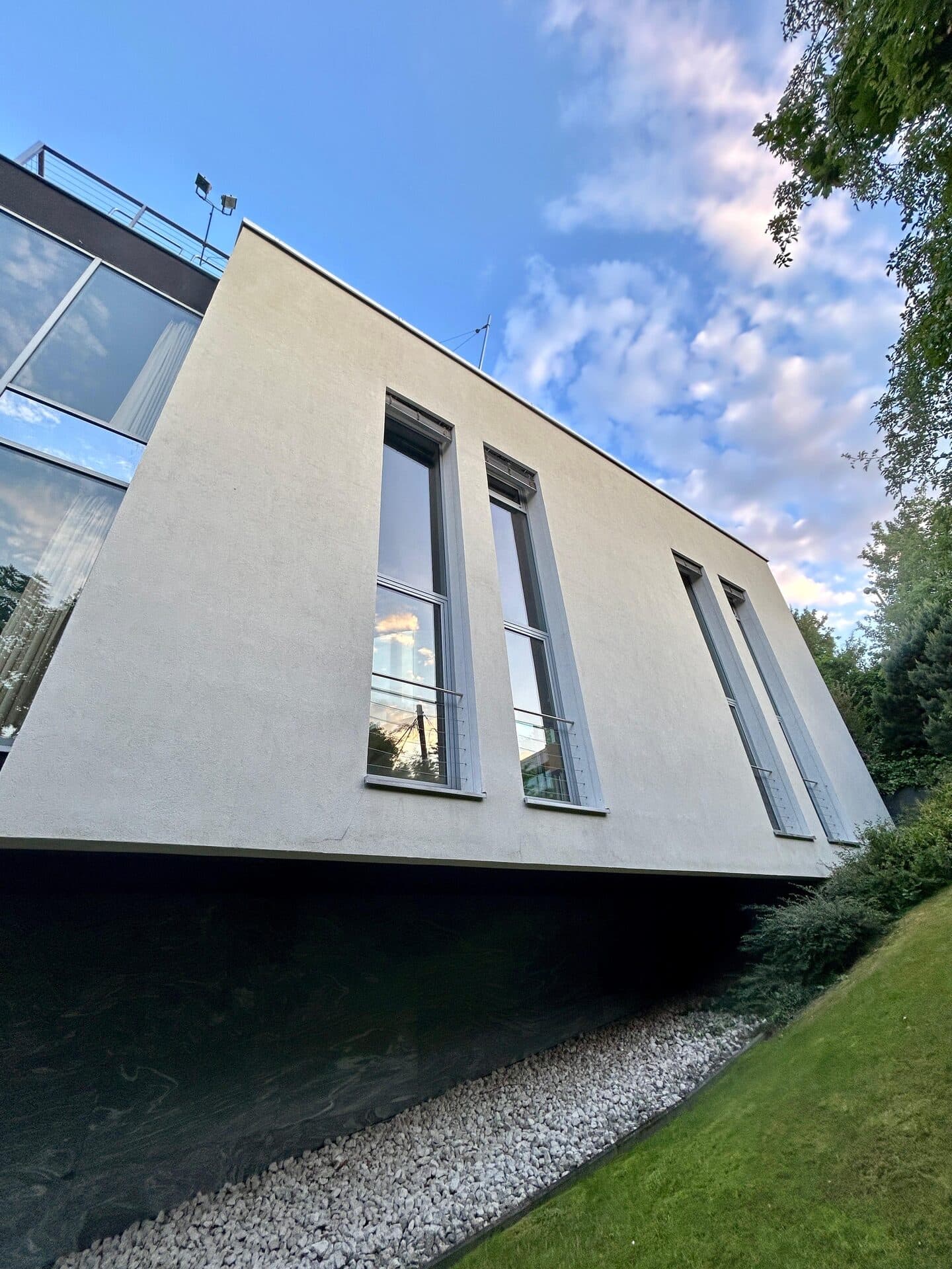 Čistenie a náter fasád a striech