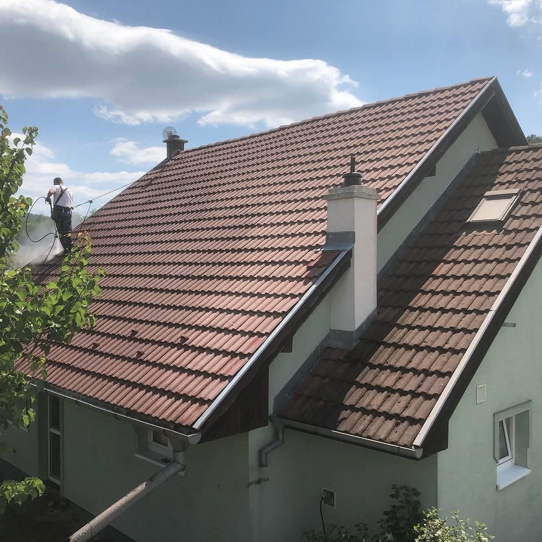 Čistenie strešných krytín — projekt 4