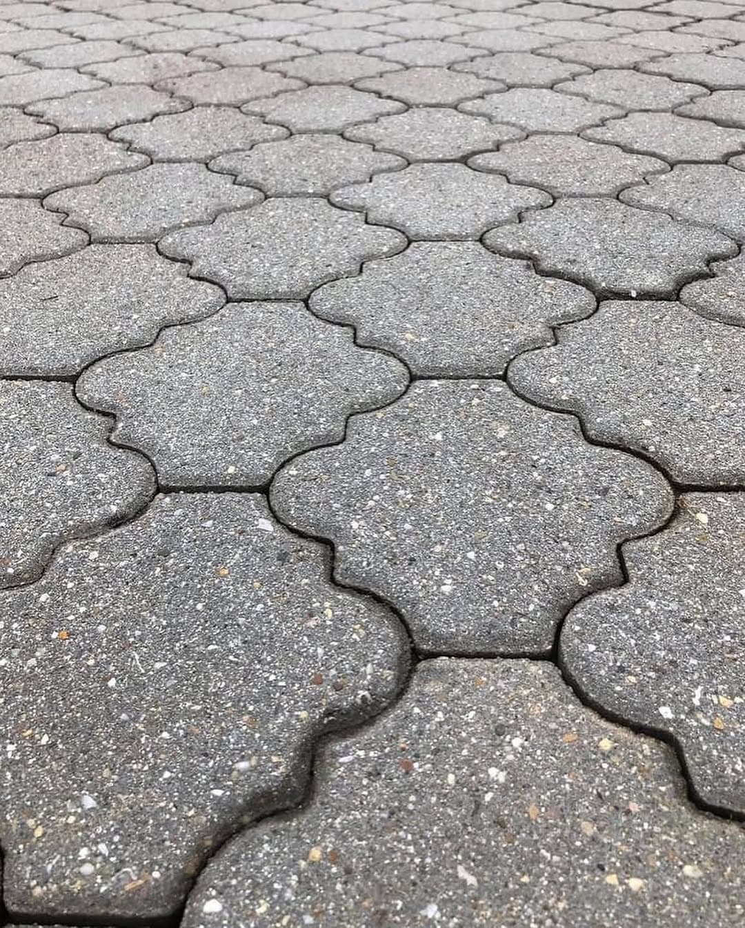 Čistenie dlažby a terás — projekt 3