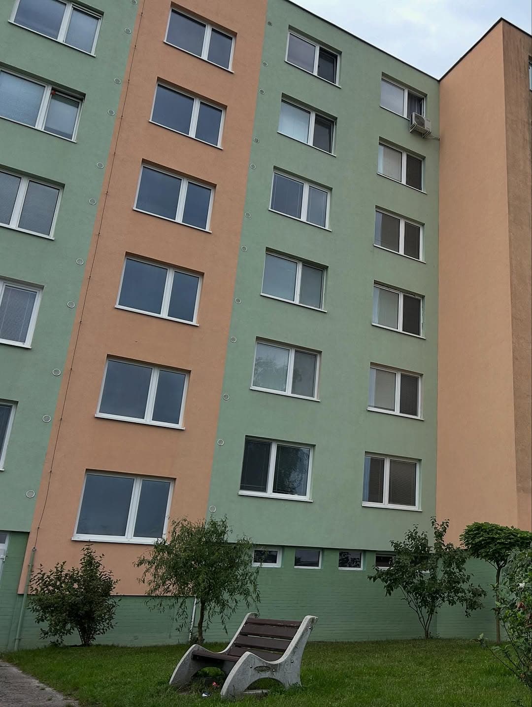 Čistenie fasád a exteriérov — projekt 5